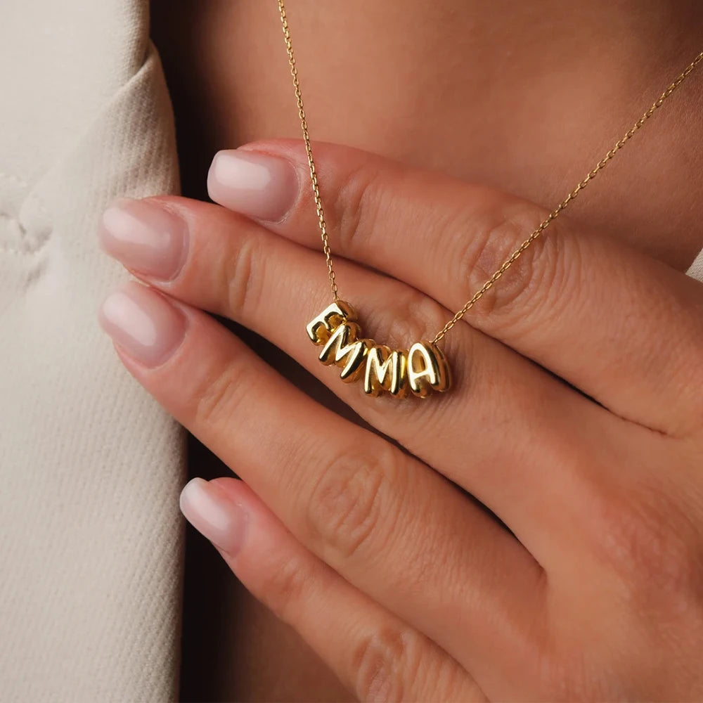 Personalized necklace with bubble letters