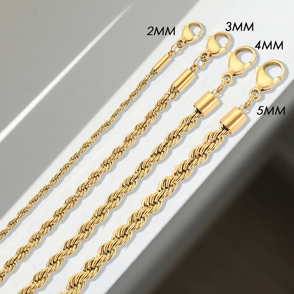 Twisted link chain in rope style