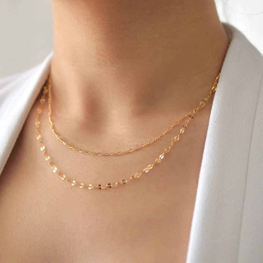 Collana con catena a maglie delicate