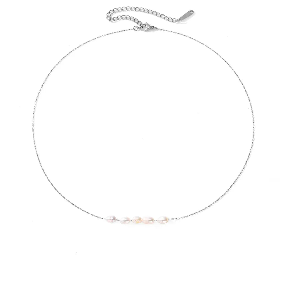 Linear Pearl Necklace