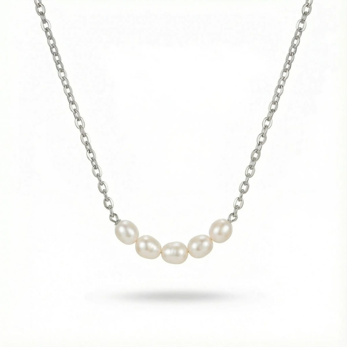 Linear Pearl Necklace